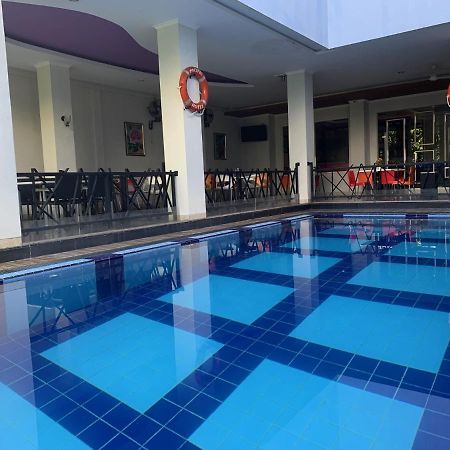 Pacific Hotel อัมบอน ภายนอก รูปภาพ