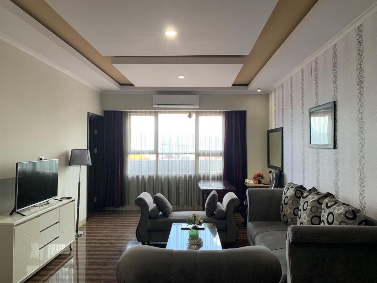 Pacific Hotel อัมบอน ภายนอก รูปภาพ