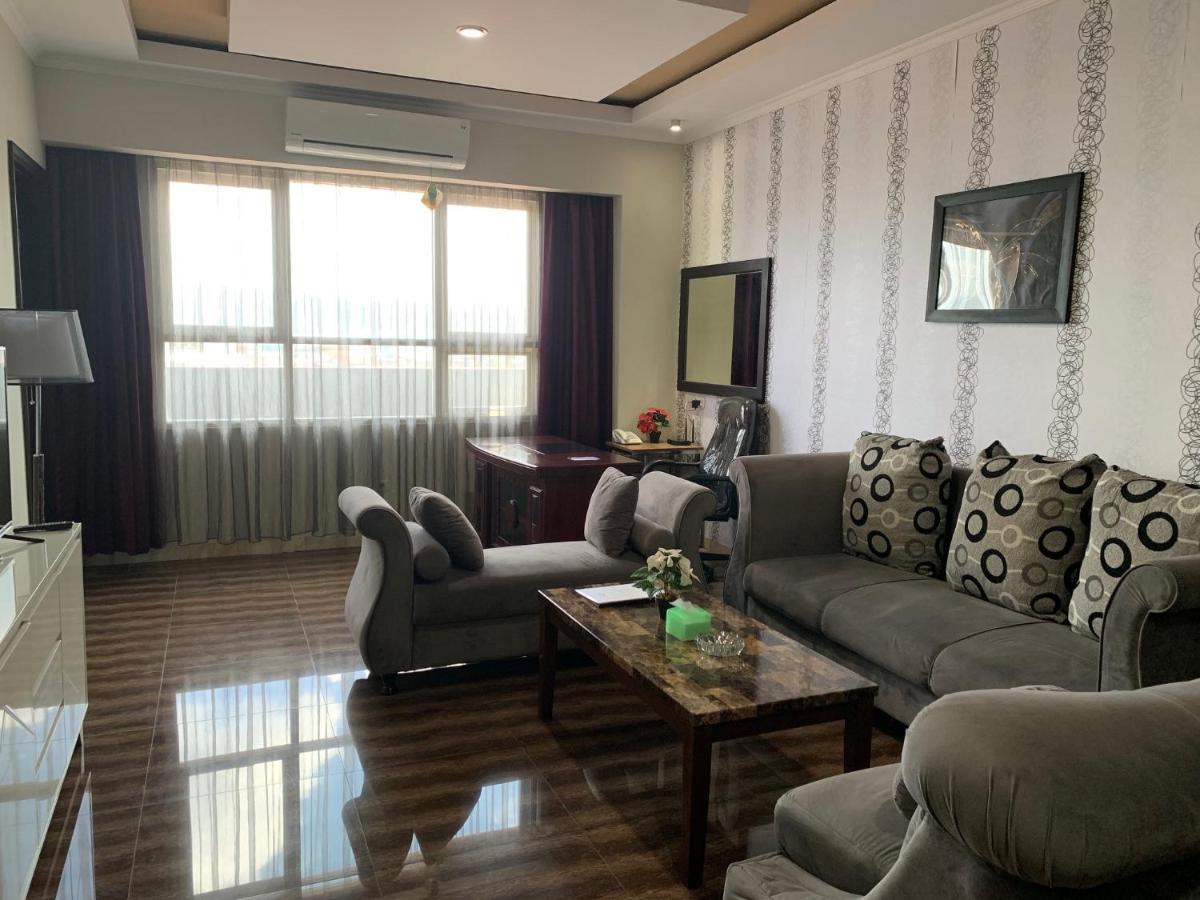 Pacific Hotel อัมบอน ภายนอก รูปภาพ