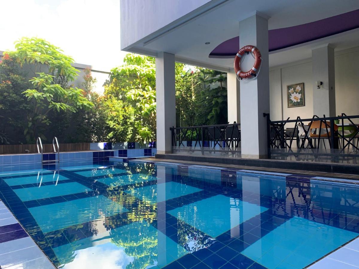 Pacific Hotel อัมบอน ภายนอก รูปภาพ